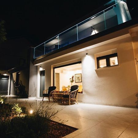 Villa Magna - Seaside Villa With Pool And Sauna Trogir Exterior photo